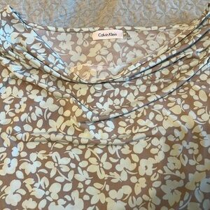 Calvin Klein 1X shell style top, blue taupe floral, drape neck, dress up or down